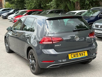 Used Volkswagen Golf 2019 for sale - 79247604: Photo