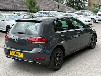 Used Volkswagen Golf 2019 for sale - 79247604: Photo