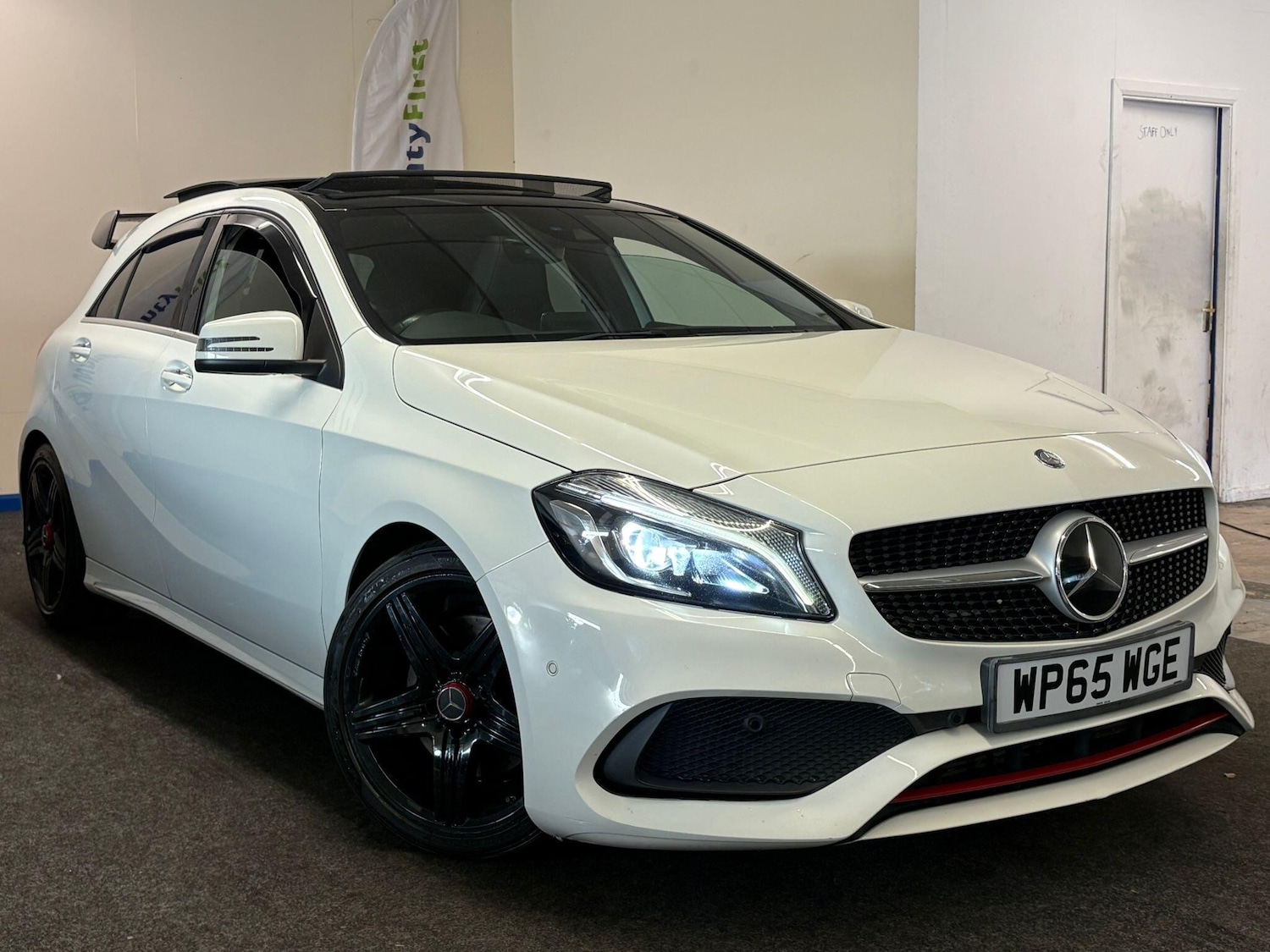 Used Mercedes-Benz A-Class 2015 for sale - 76623197: Photo 1