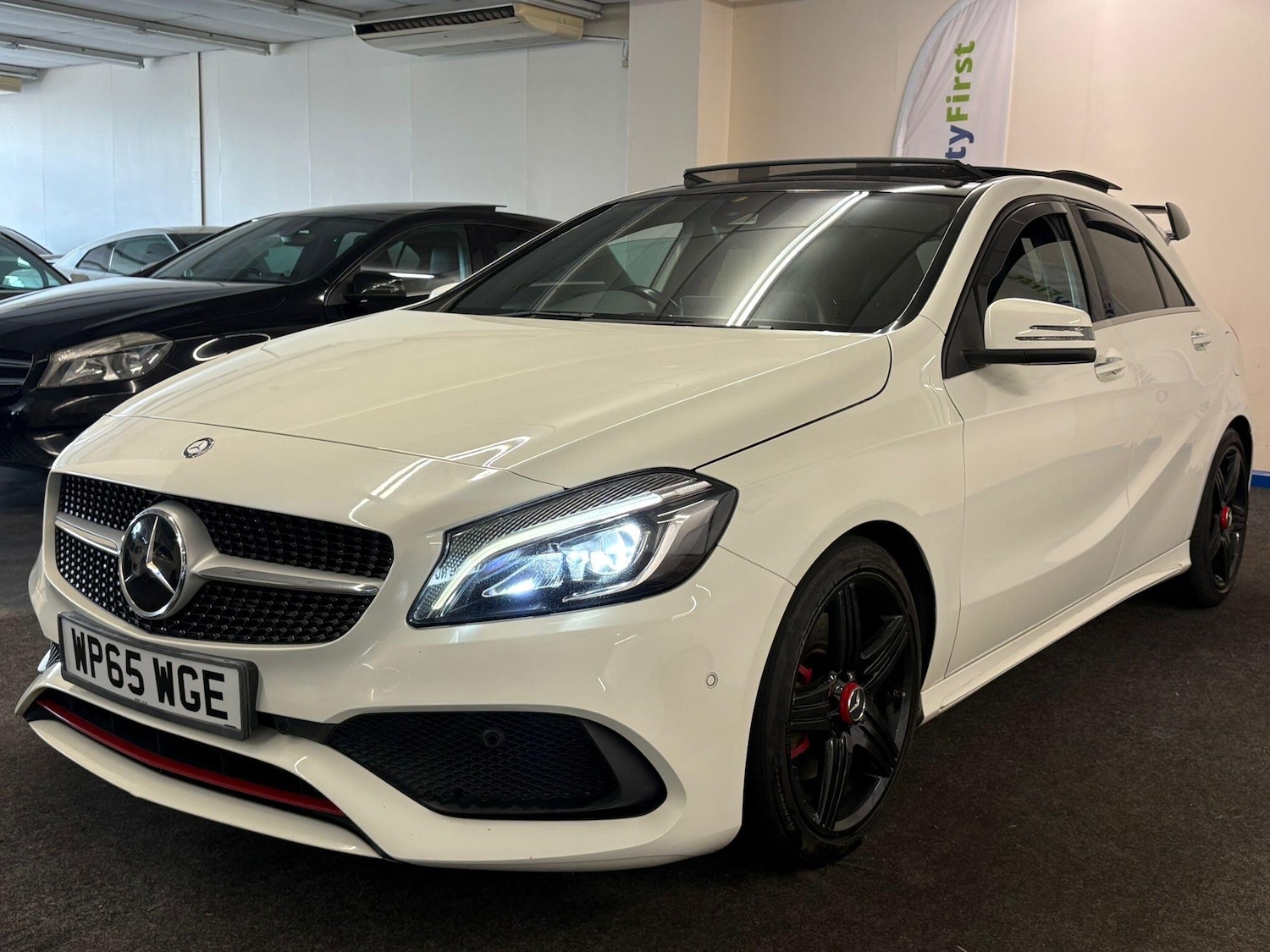 Used Mercedes-Benz A-Class 2015 for sale - 76623197: Photo 2