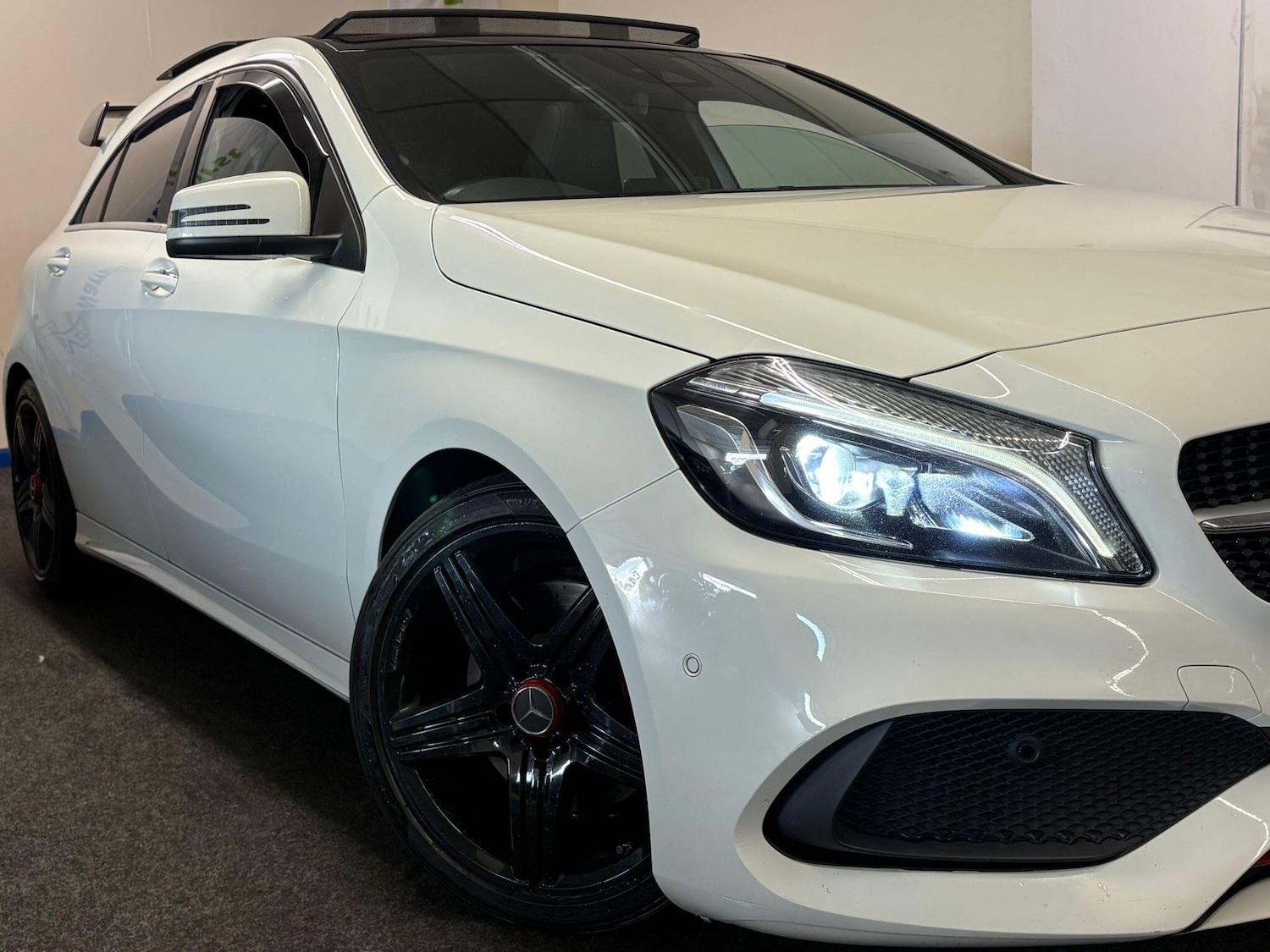 Used Mercedes-Benz A-Class 2015 for sale - 76623197: Photo 5
