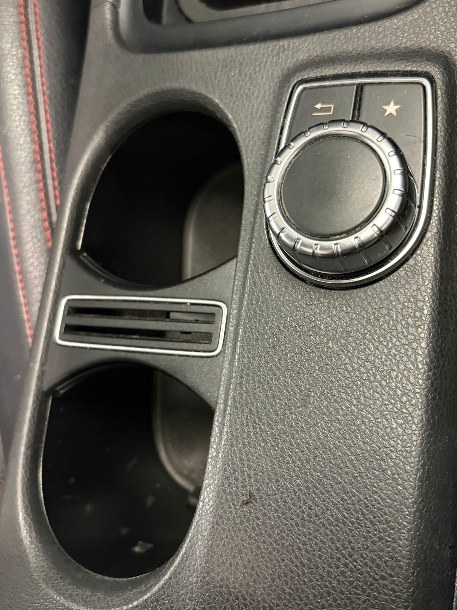 Used Mercedes-Benz A-Class 2015 for sale - 76623197: Photo 7