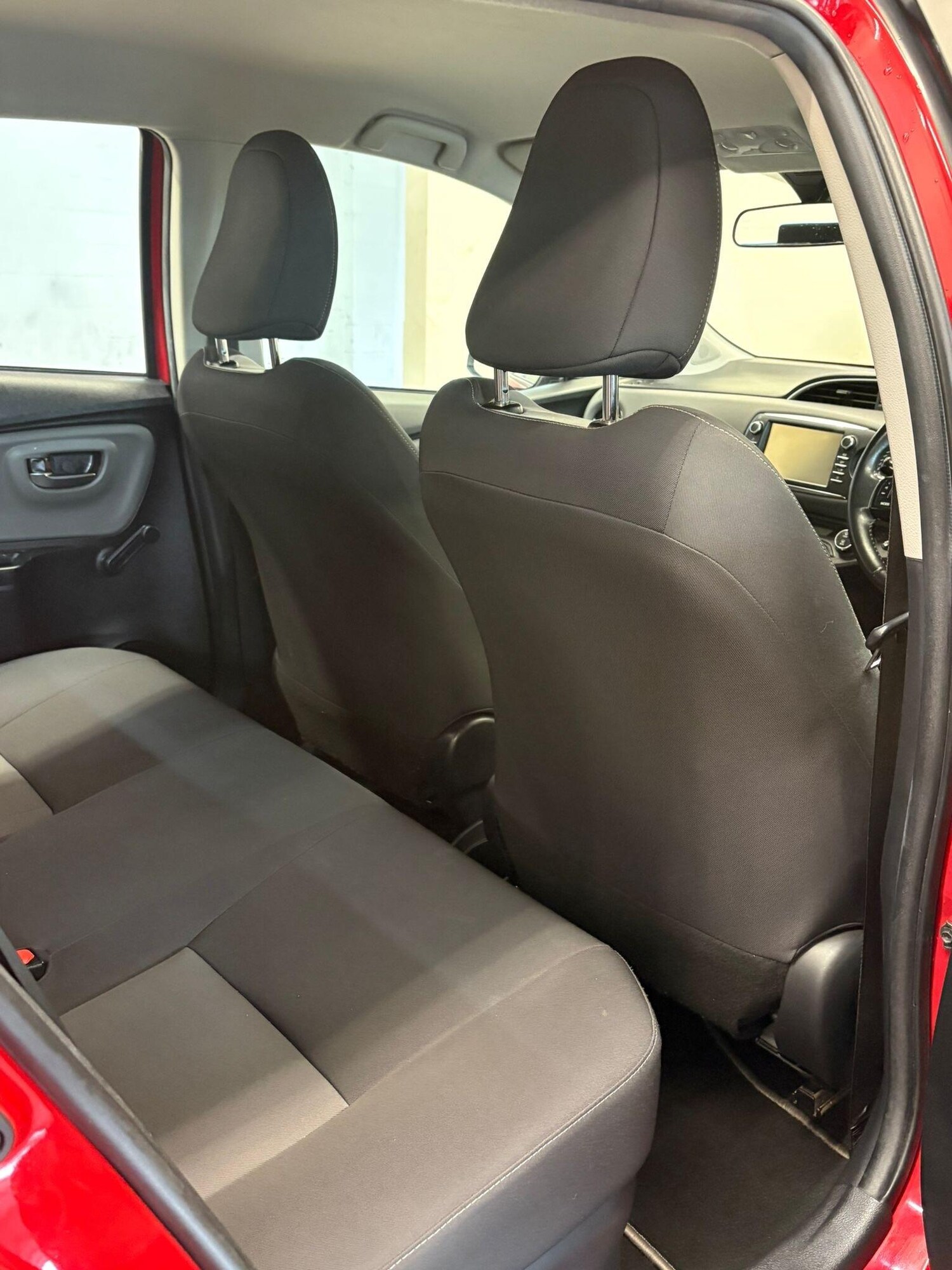 Used Toyota Yaris 2018 for sale - 77940362: Photo 11