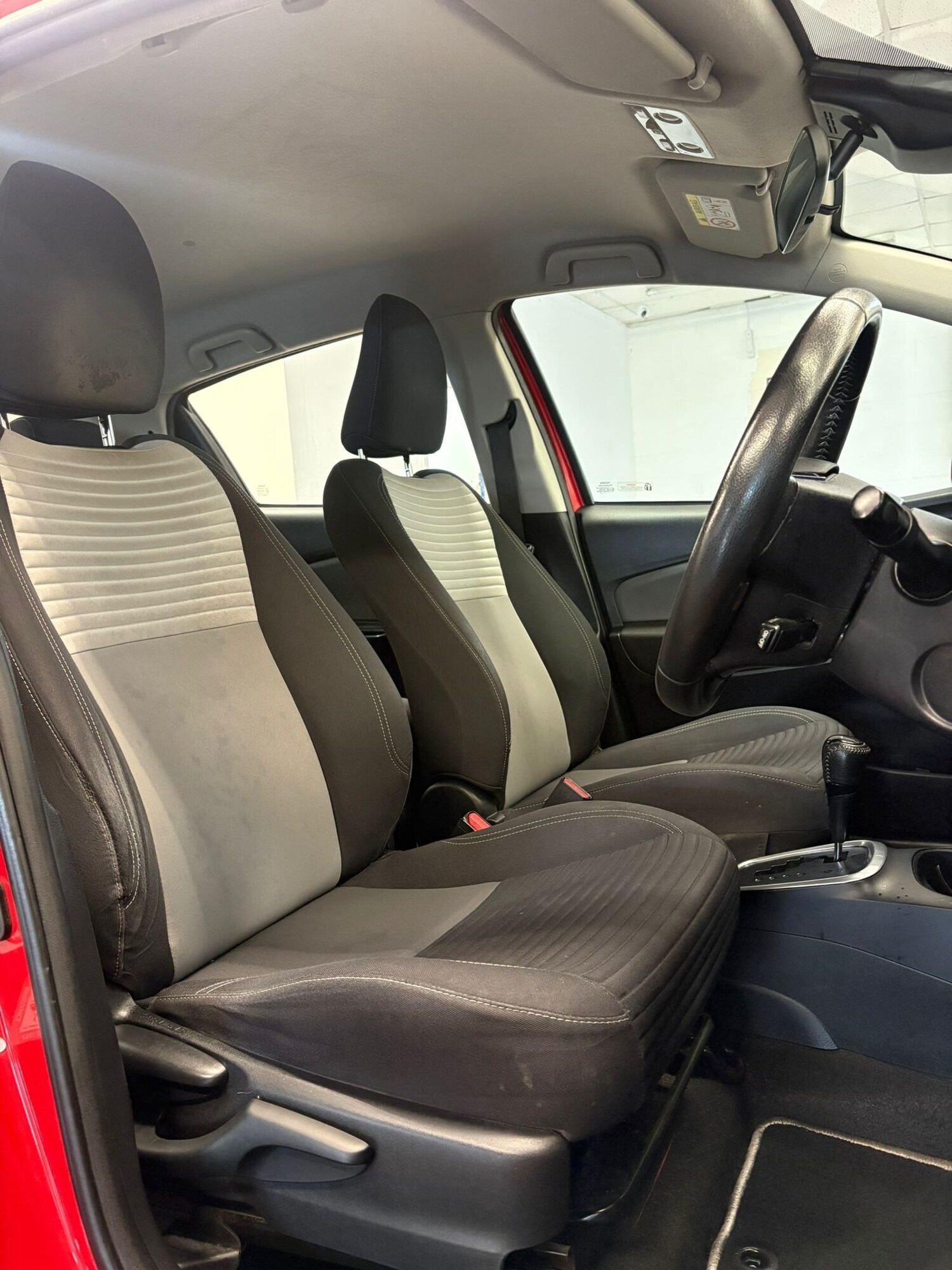 Used Toyota Yaris 2018 for sale - 77940362: Photo 9