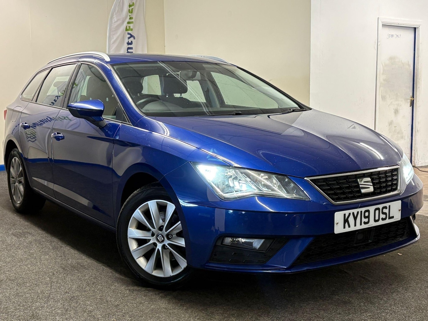 Used SEAT Leon 2019 for sale - 76623241: Photo 1