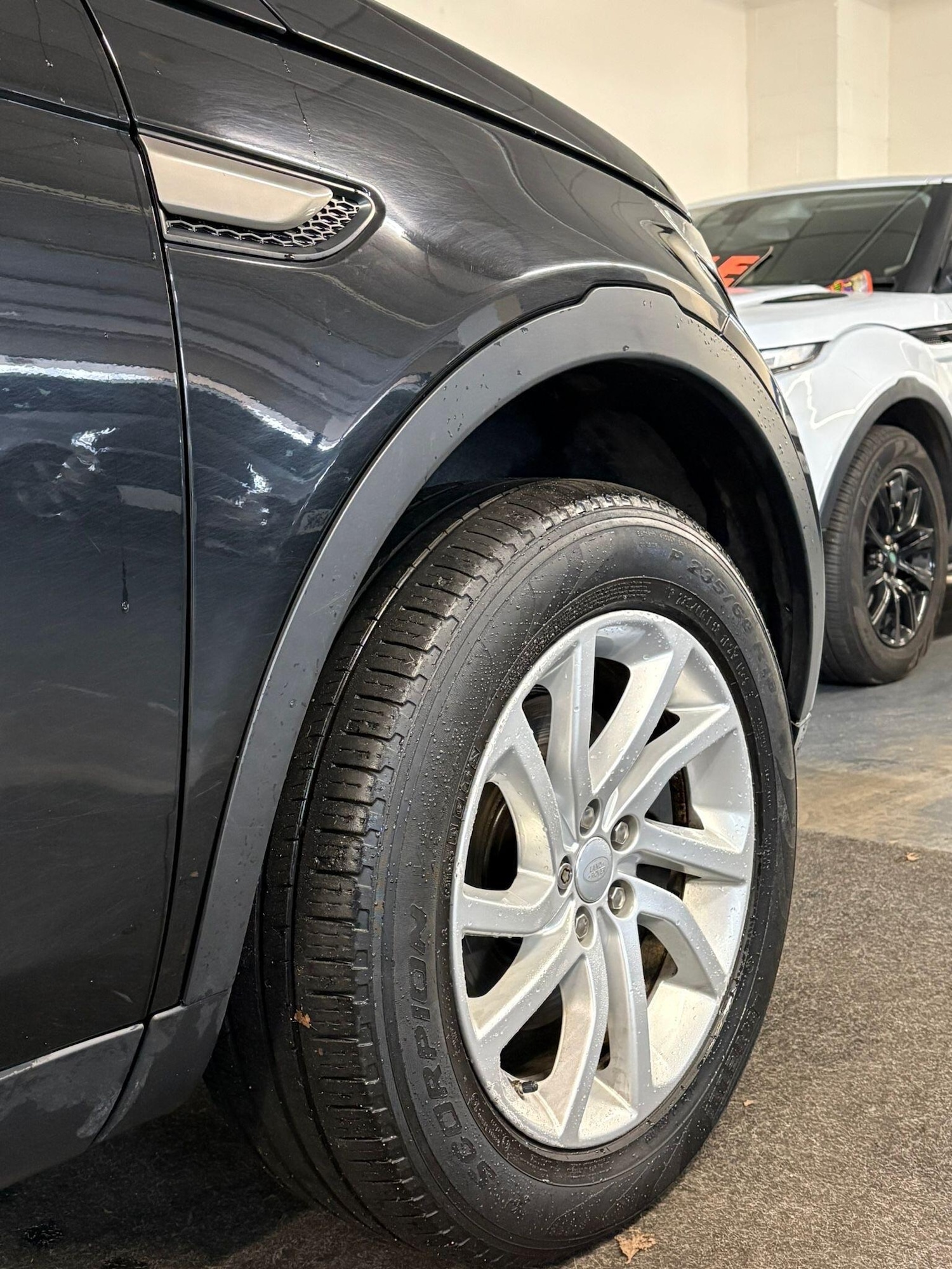 Used Land Rover Discovery Sport 2017 for sale - 77144223: Photo 24