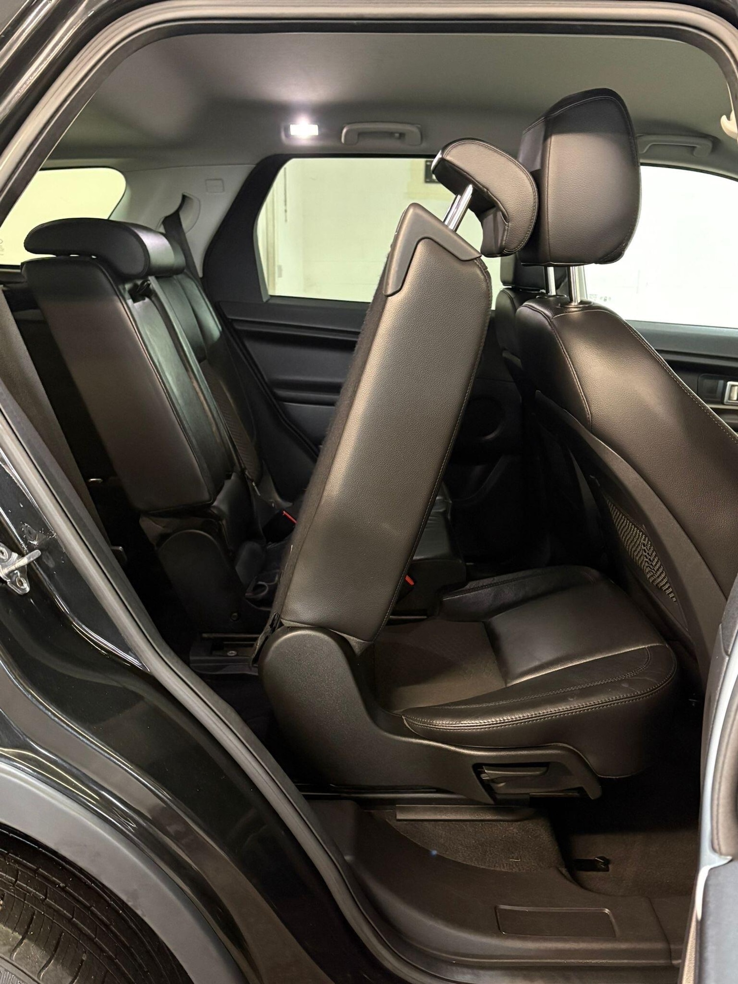 Used Land Rover Discovery Sport 2017 for sale - 77144223: Photo 31