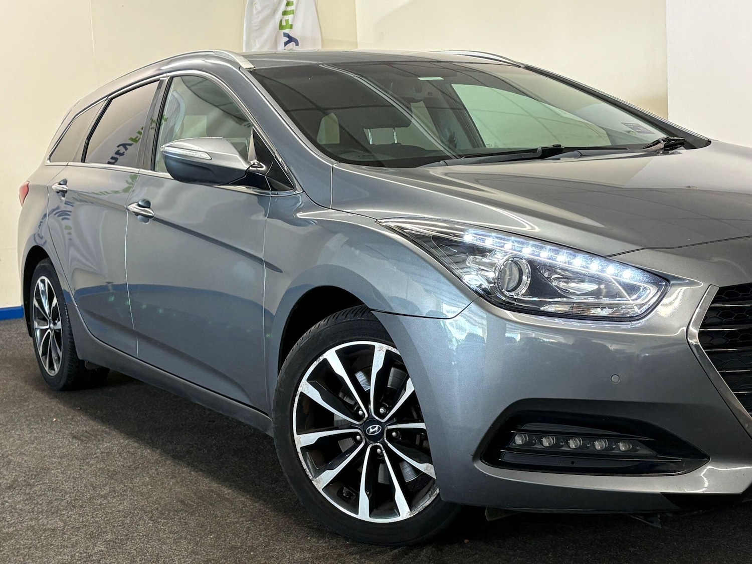 Used Hyundai i40 2017 for sale - 76398527: Photo 2