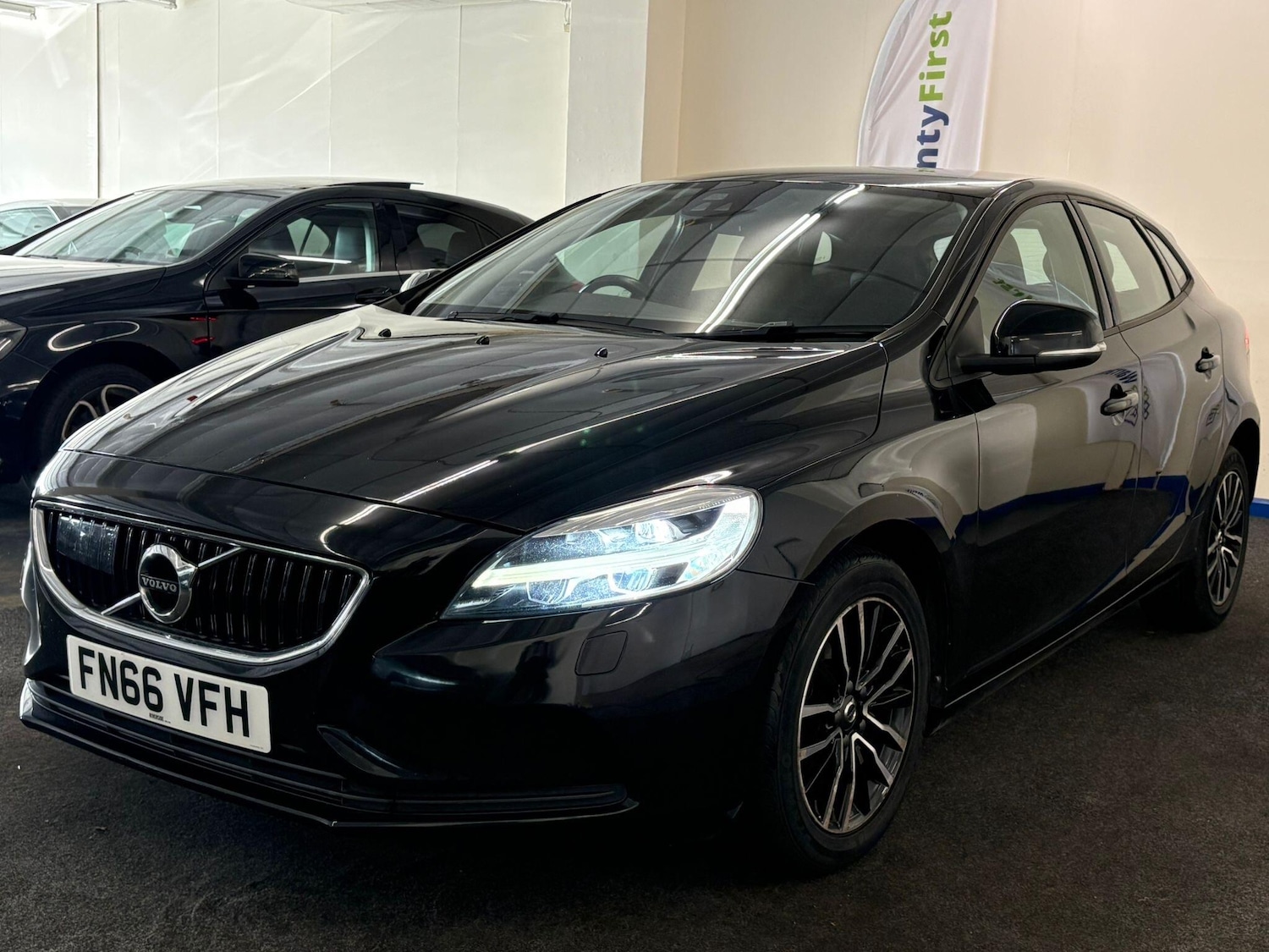 Used Volvo V40 2016 for sale - 76997347: Photo 6