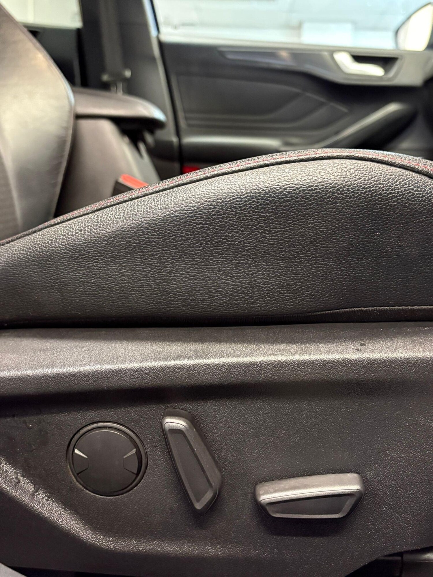 Used Ford Focus 2018 for sale - 77940587: Photo 13