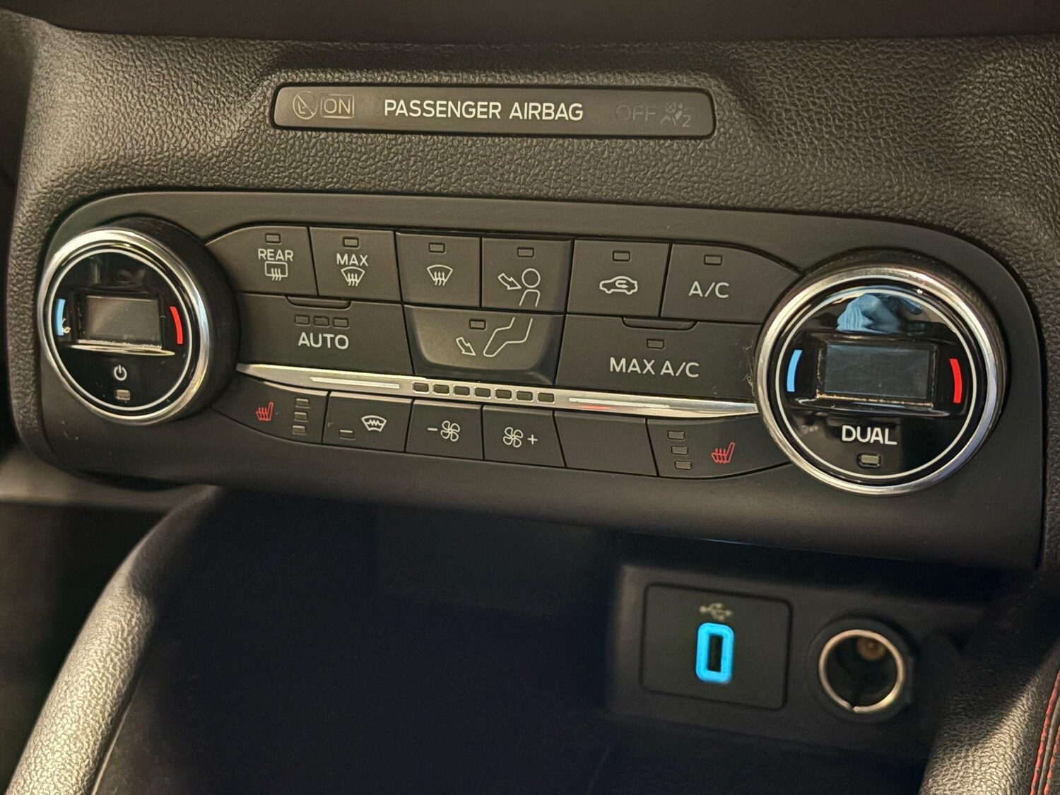 Used Ford Focus 2018 for sale - 77940587: Photo 14