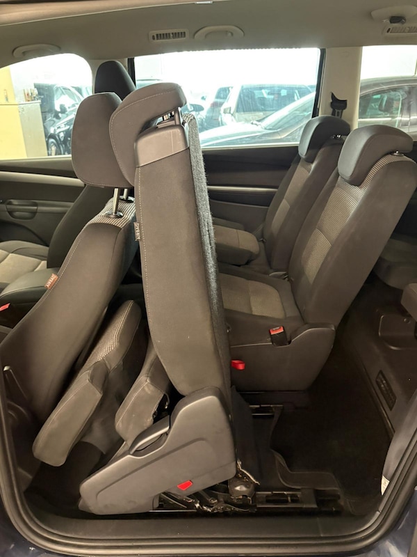 Used Volkswagen Sharan 2010 for sale - 76337460: Photo 13