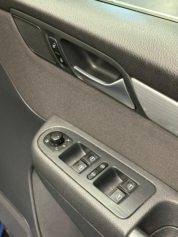 Used Volkswagen Sharan 2010 for sale - 76337460: Photo 19