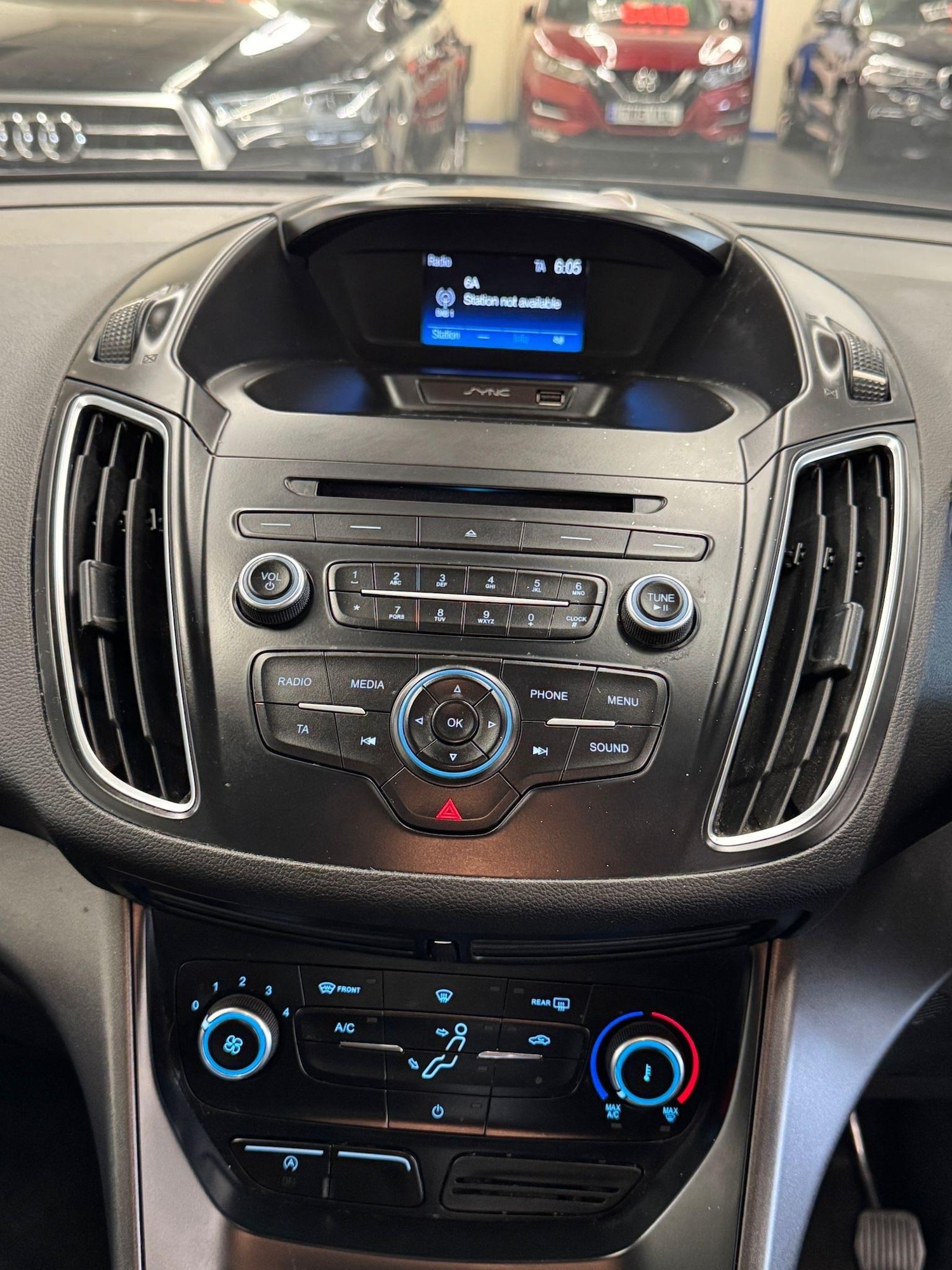 Used Ford Grand C-Max 2017 for sale - 76397907: Photo 28