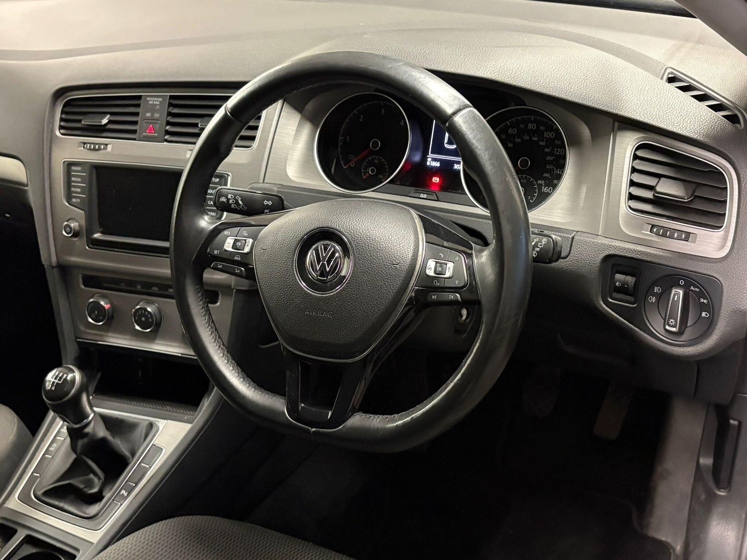 Used Volkswagen Golf 2015 for sale - 76623243: Photo 20