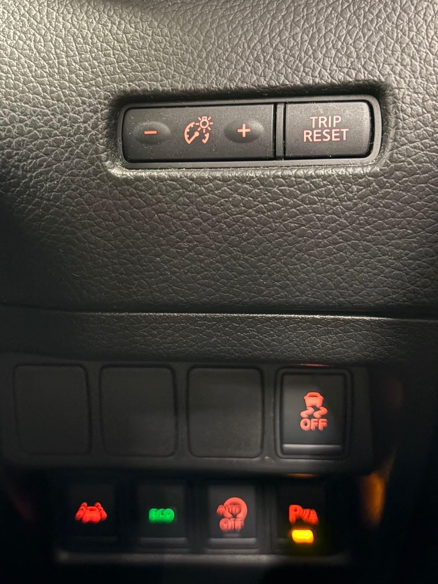 Used Nissan Qashqai 2015 for sale - 76623230: Photo 14