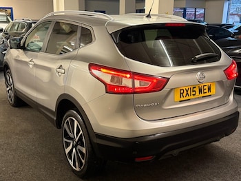 Used Nissan Qashqai 2015 for sale - 76623230: Photo