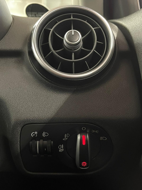 Used Audi A1 2011 for sale - 75588206: Photo 17