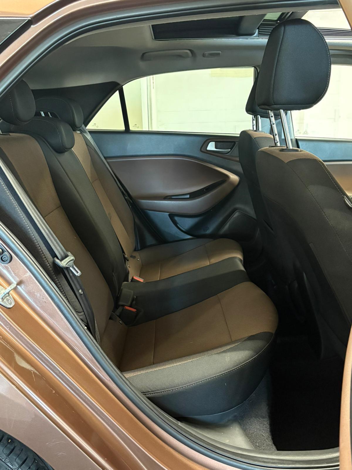 Used Hyundai i20 2015 for sale - 76381092: Photo 11