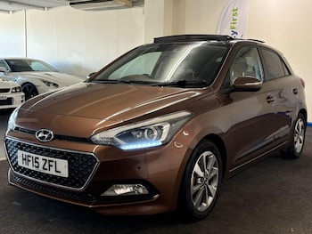 Used Hyundai i20 2015 for sale - 76381092: Photo