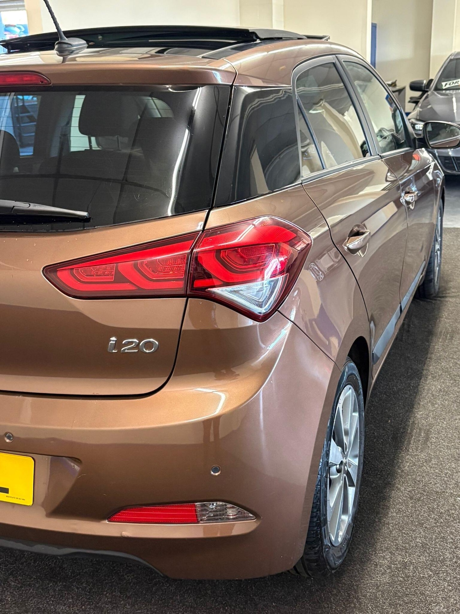 Used Hyundai i20 2015 for sale - 76381092: Photo 6