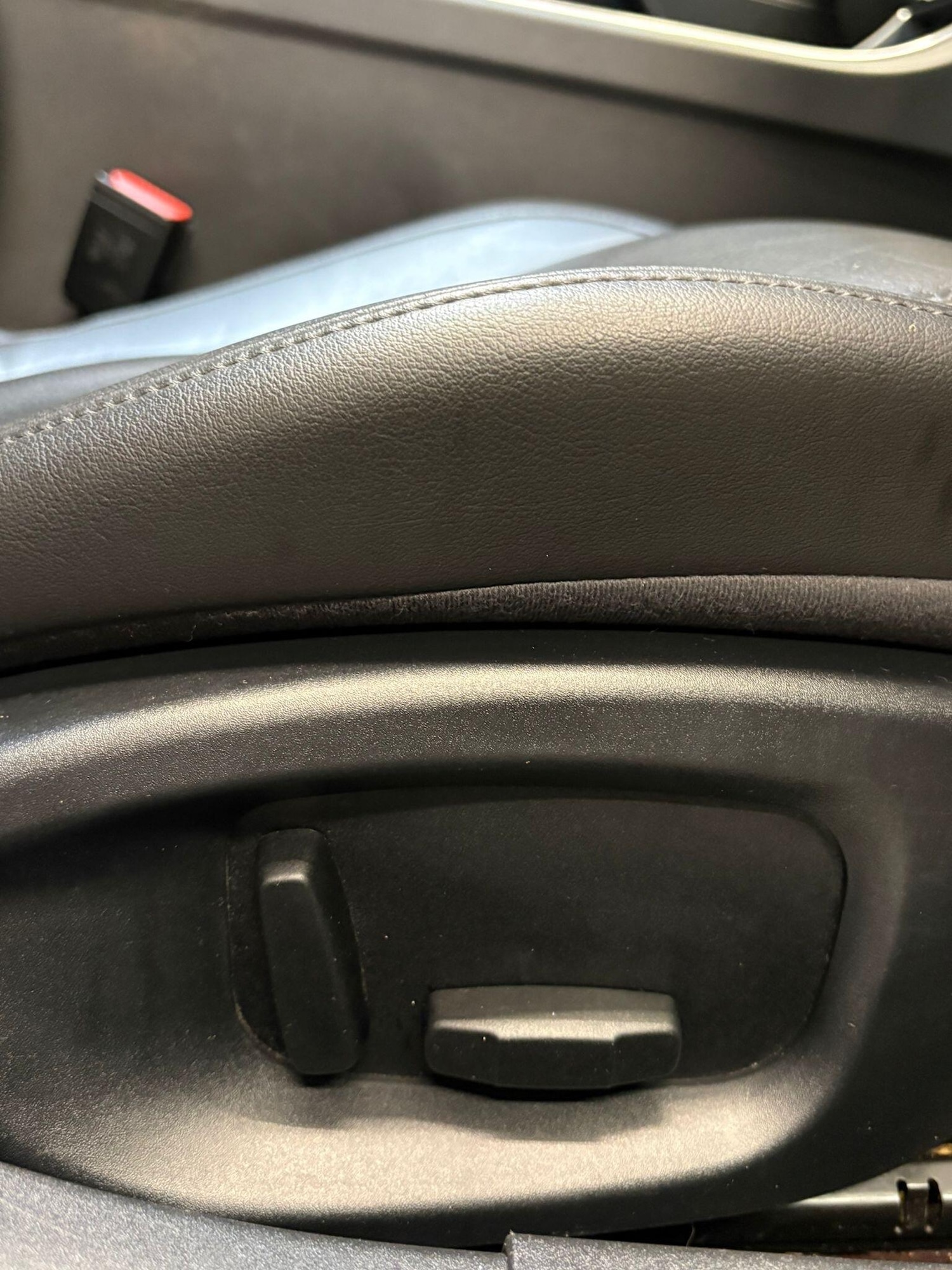 Used Jaguar XE for sale - 77883550: Photo 16