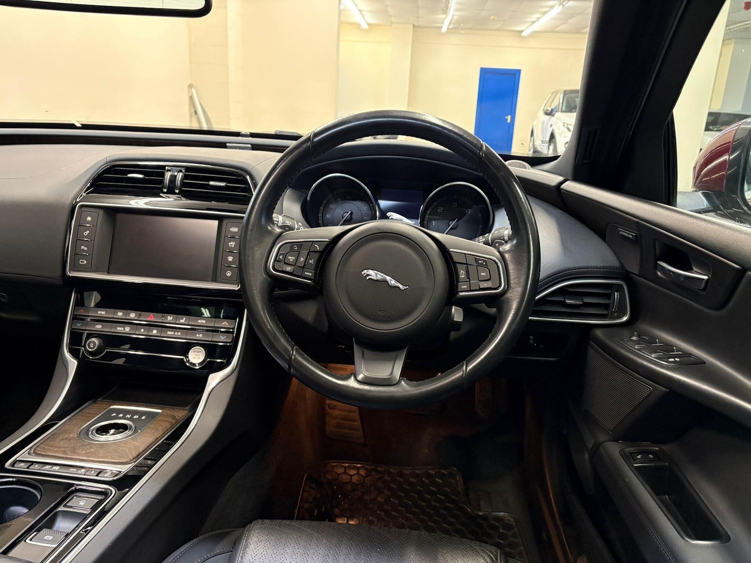 Used Jaguar XE for sale - 77883550: Photo 24