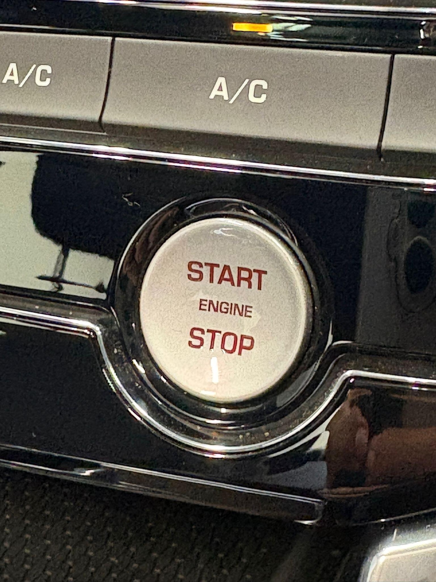 Used Jaguar XE for sale - 77883550: Photo 30