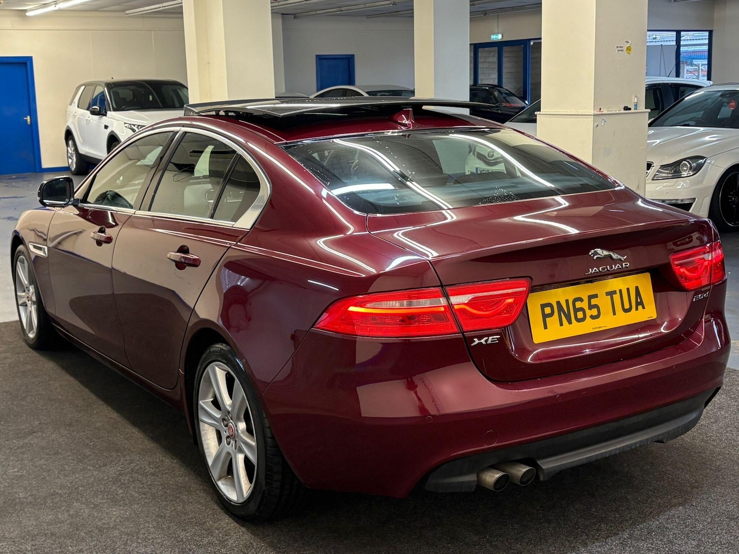 Used Jaguar XE for sale - 77883550: Photo 4