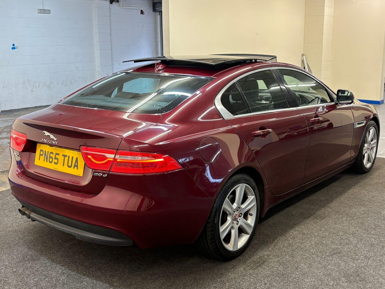 Used Jaguar XE for sale - 77883550: Photo 8