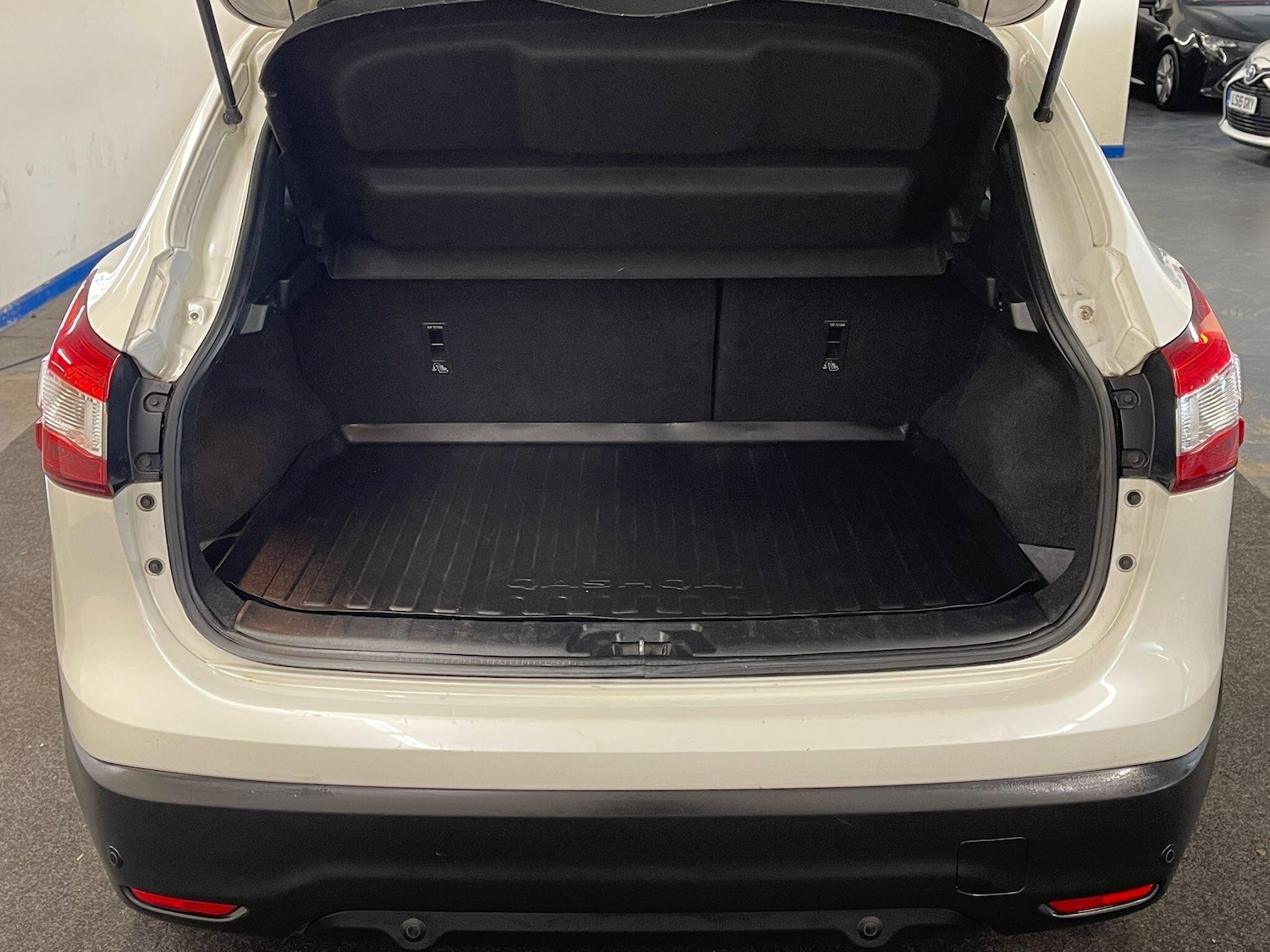 Used Nissan Qashqai 2015 for sale - 76623228: Photo 10