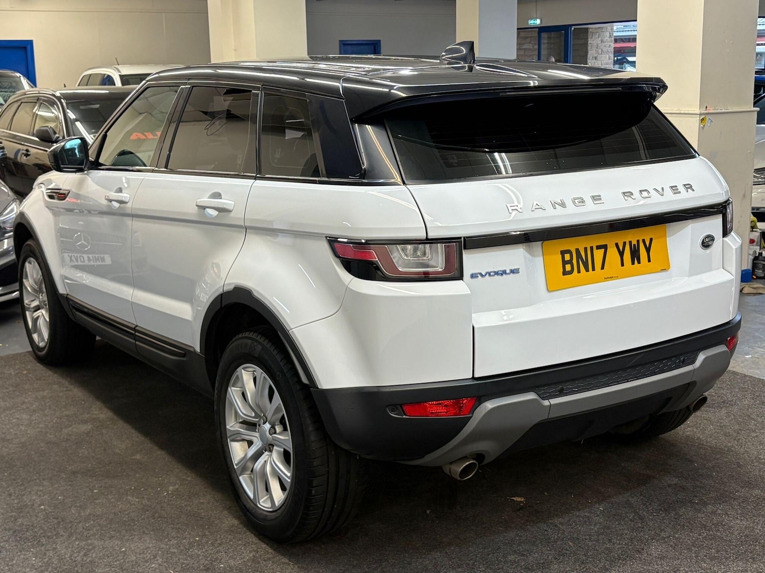Used Land Rover Range Rover Evoque for sale - 77696562: Photo 3