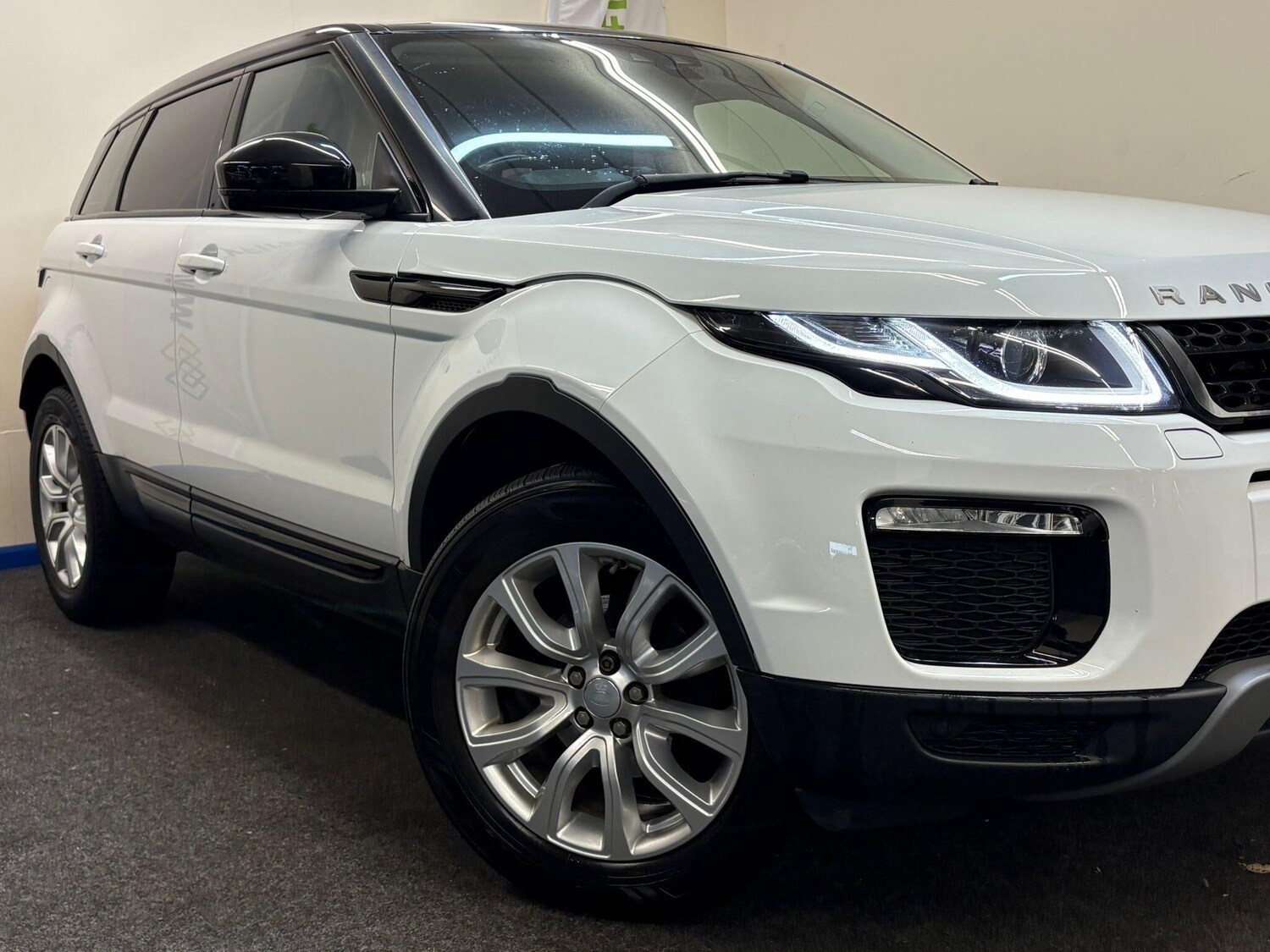 Used Land Rover Range Rover Evoque for sale - 77696562: Photo 6