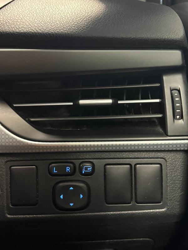 Used Toyota Avensis 2016 for sale - 76227835: Photo 13
