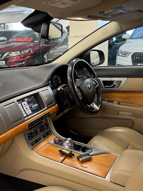 Used Jaguar XF 2014 for sale - 75339466: Photo 17