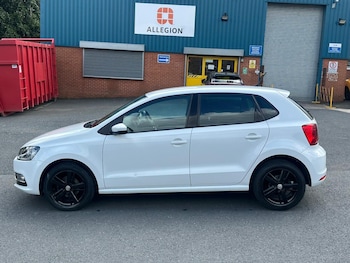 Used Volkswagen Polo 2017 for sale - 79590050: Photo