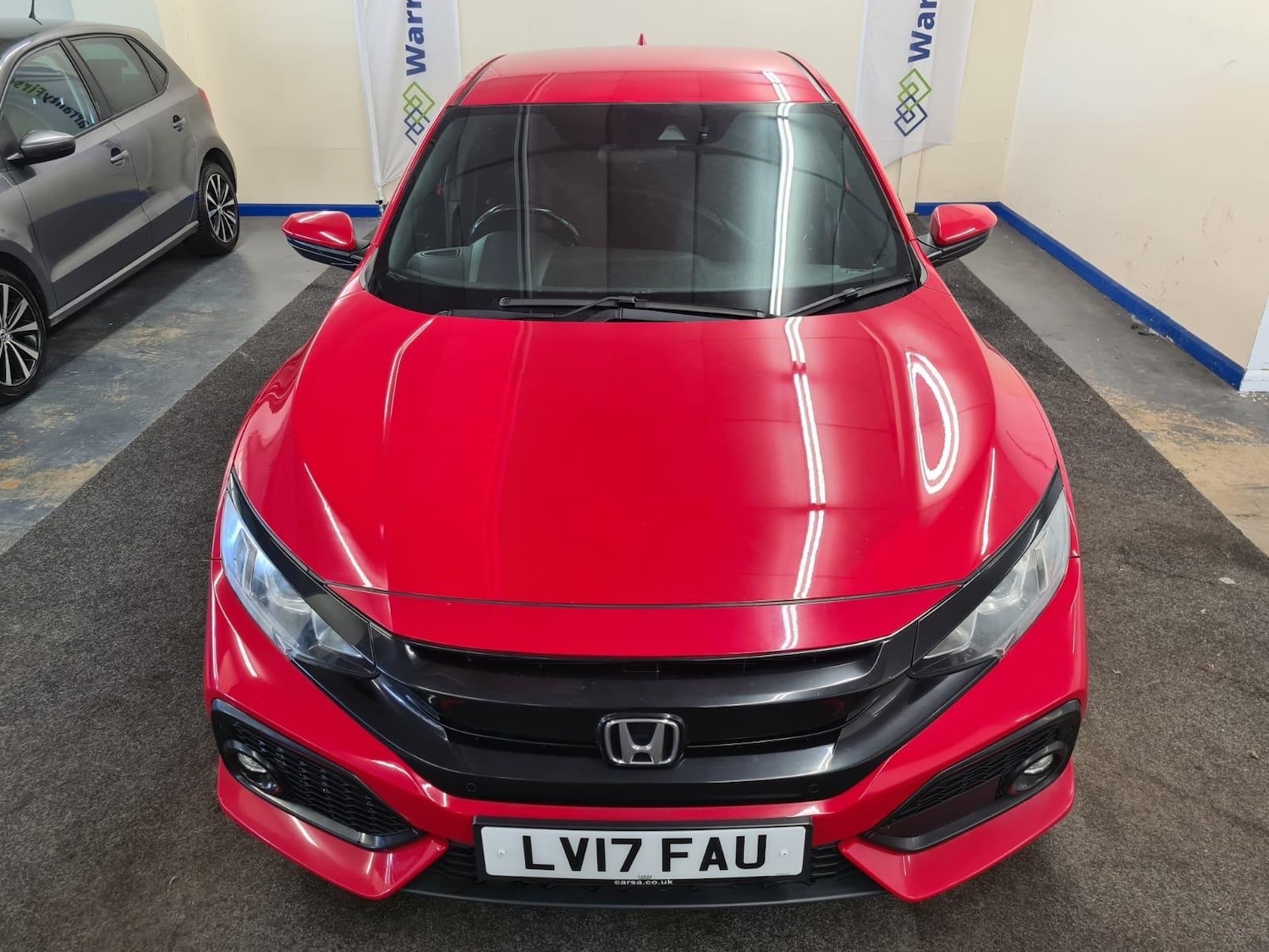 Used Honda Civic 2017 for sale - 76623242: Photo 2