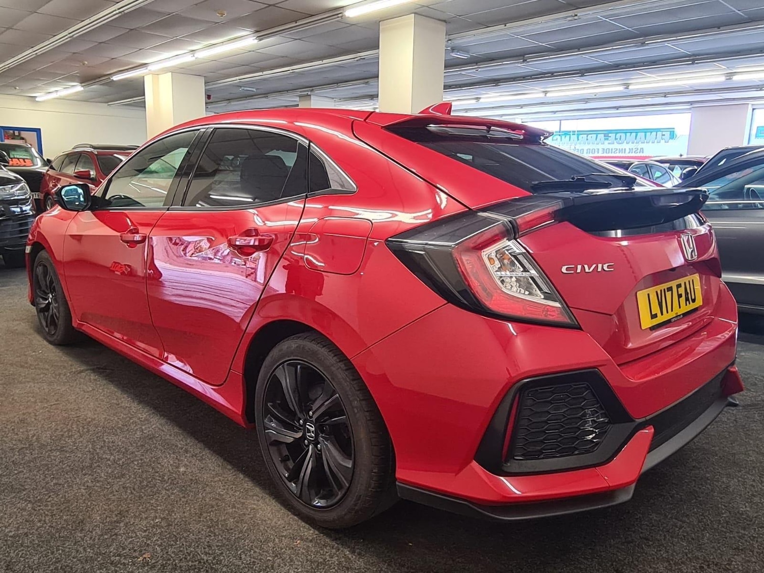 Used Honda Civic 2017 for sale - 76623242: Photo 4