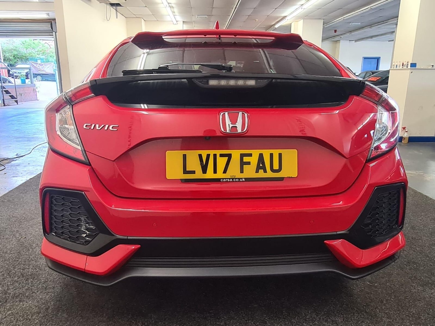 Used Honda Civic 2017 for sale - 76623242: Photo 9