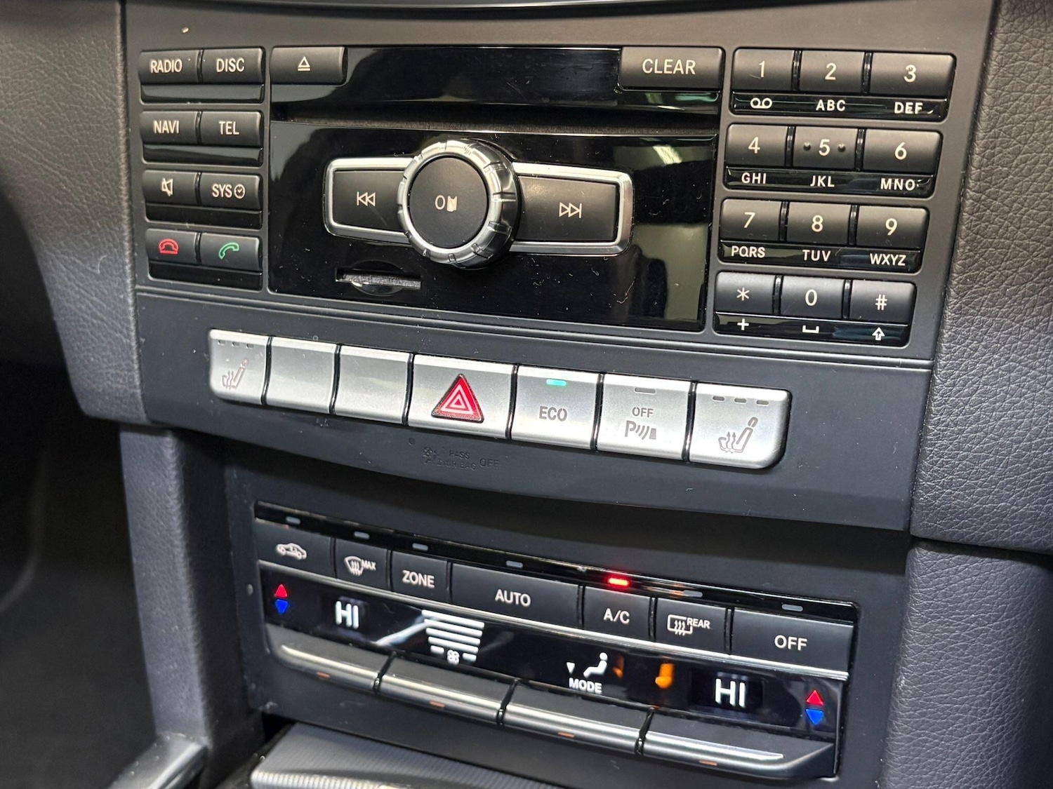 Used Mercedes-Benz E Class 2014 for sale - 77565129: Photo 20