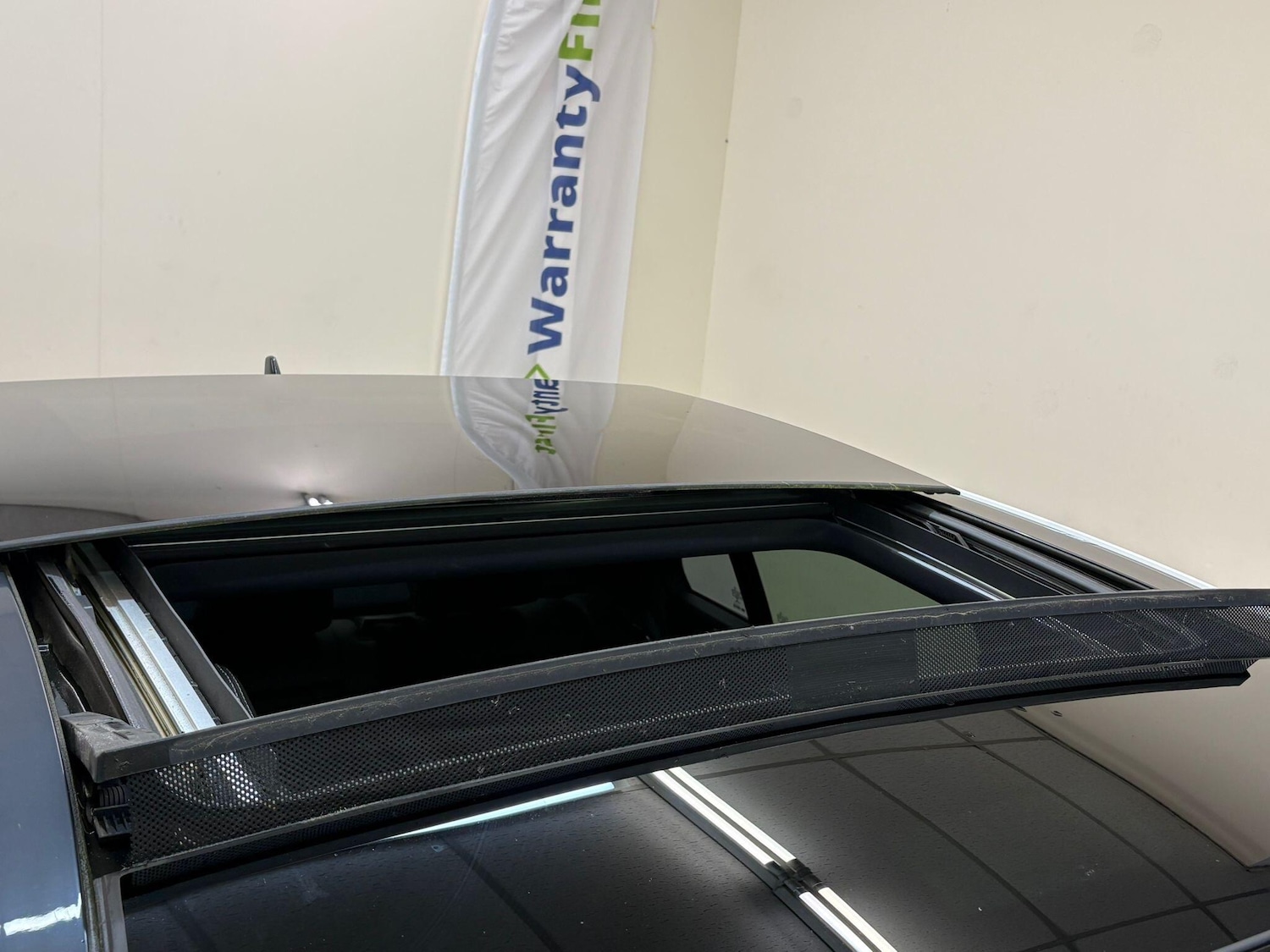 Used Mercedes-Benz E Class 2014 for sale - 77565129: Photo 26