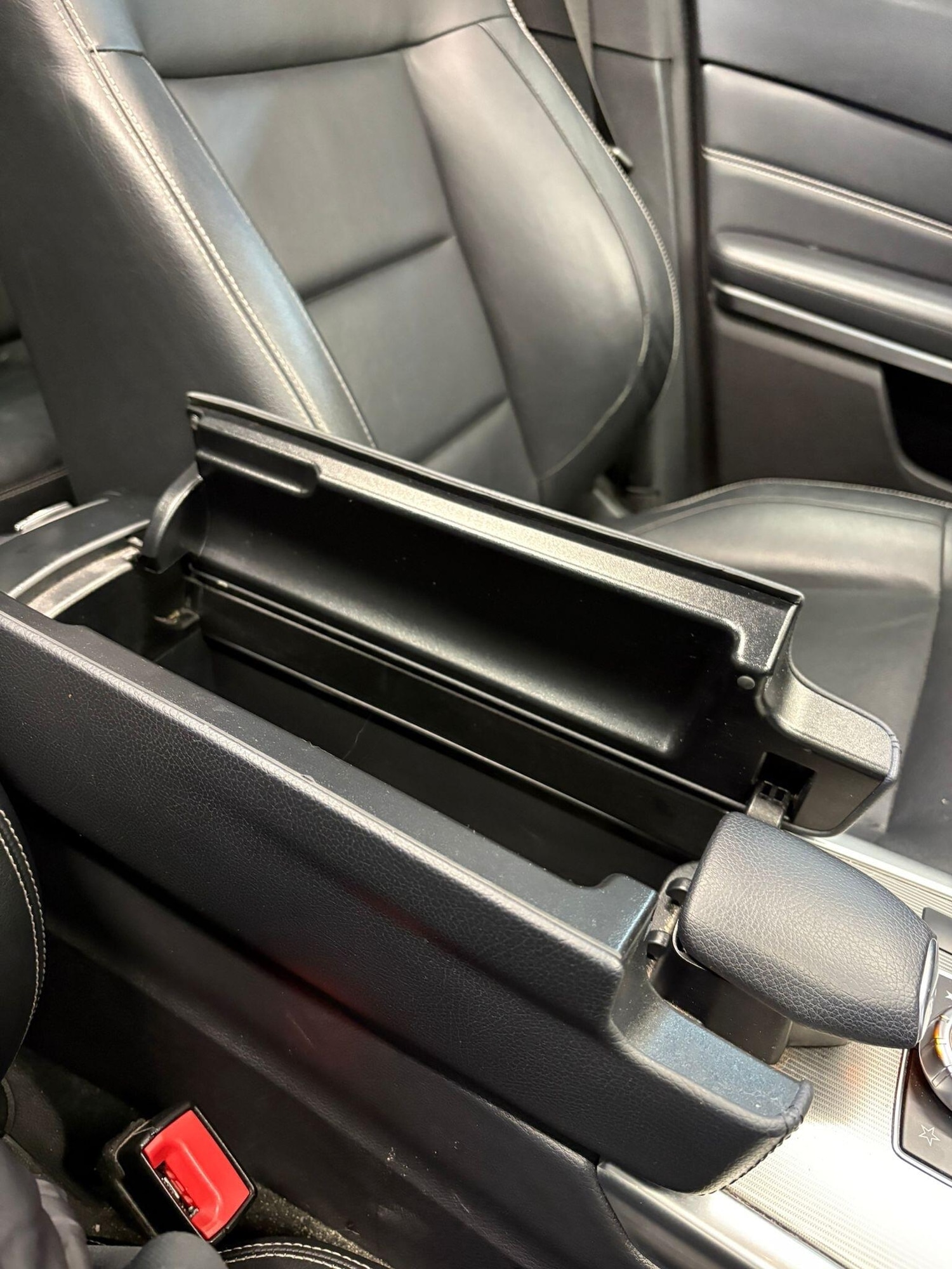 Used Mercedes-Benz E Class 2014 for sale - 77565129: Photo 29