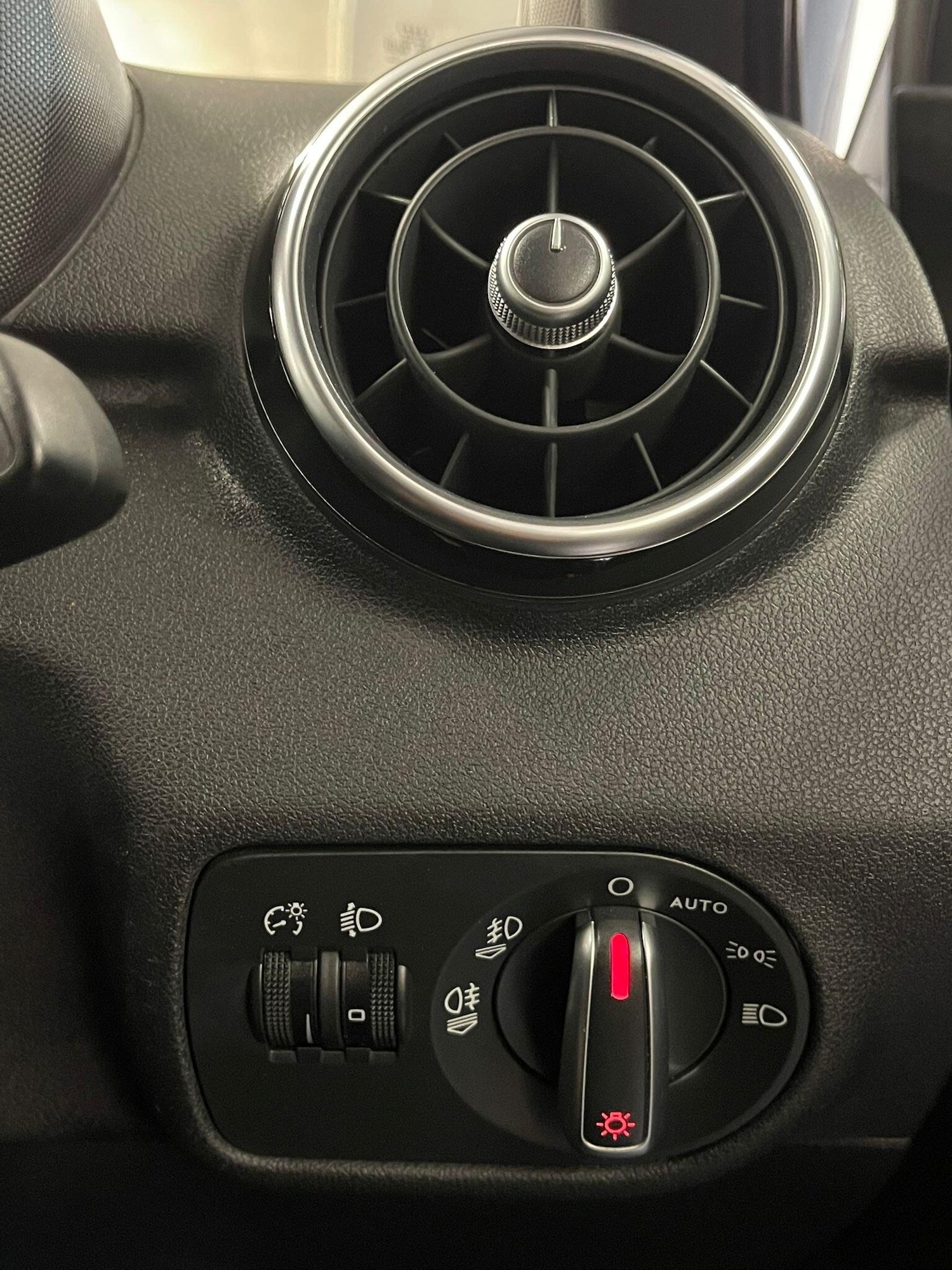 Used Audi A1 2013 for sale - 76060361: Photo 9