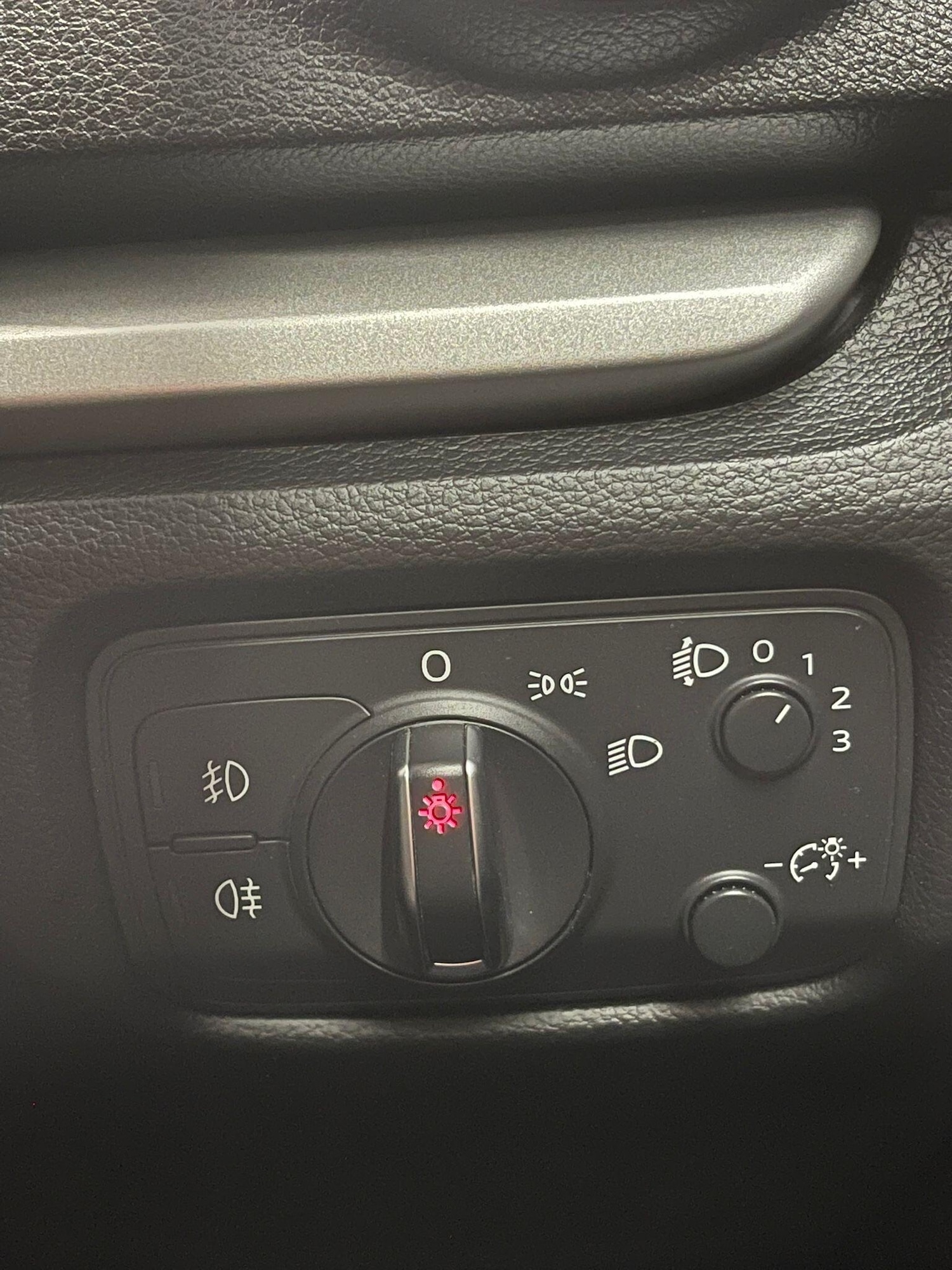 Used Audi A3 2015 for sale - 76993055: Photo 12