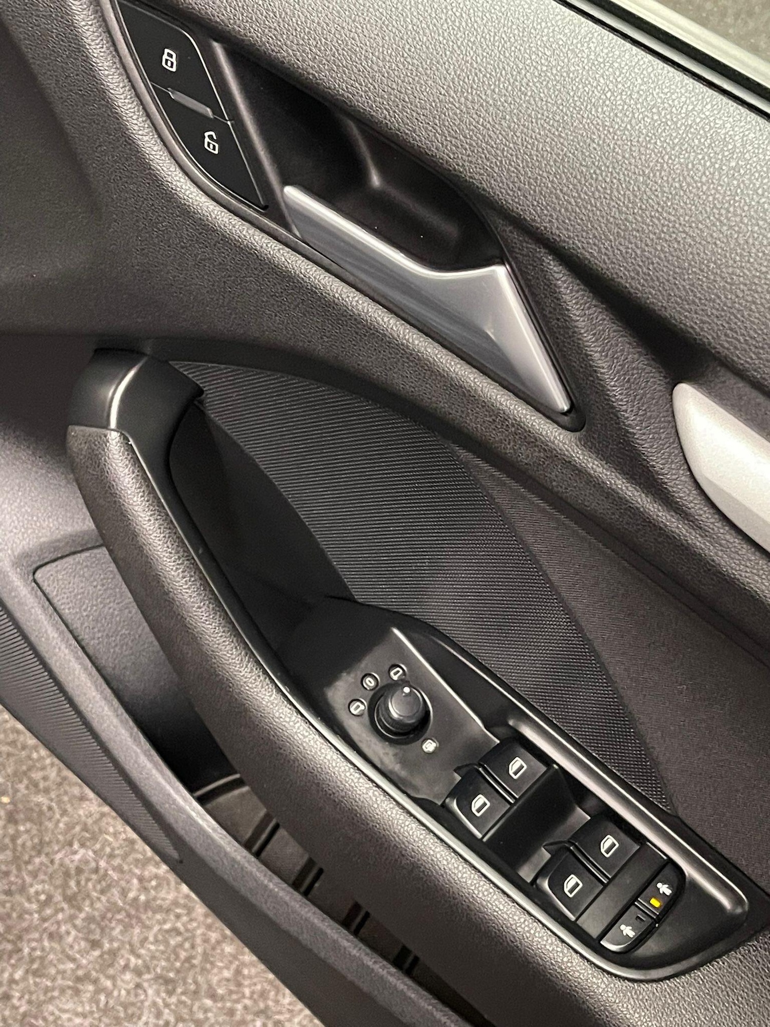 Used Audi A3 2015 for sale - 76993055: Photo 14