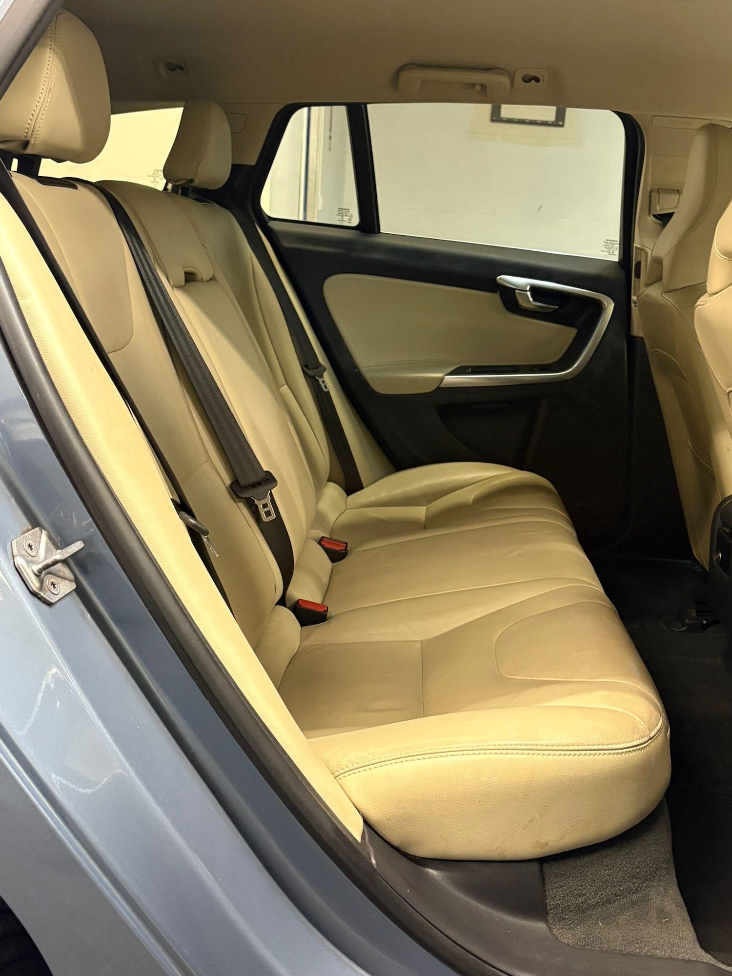 Used Volvo V60 2017 for sale - 77524945: Photo 12