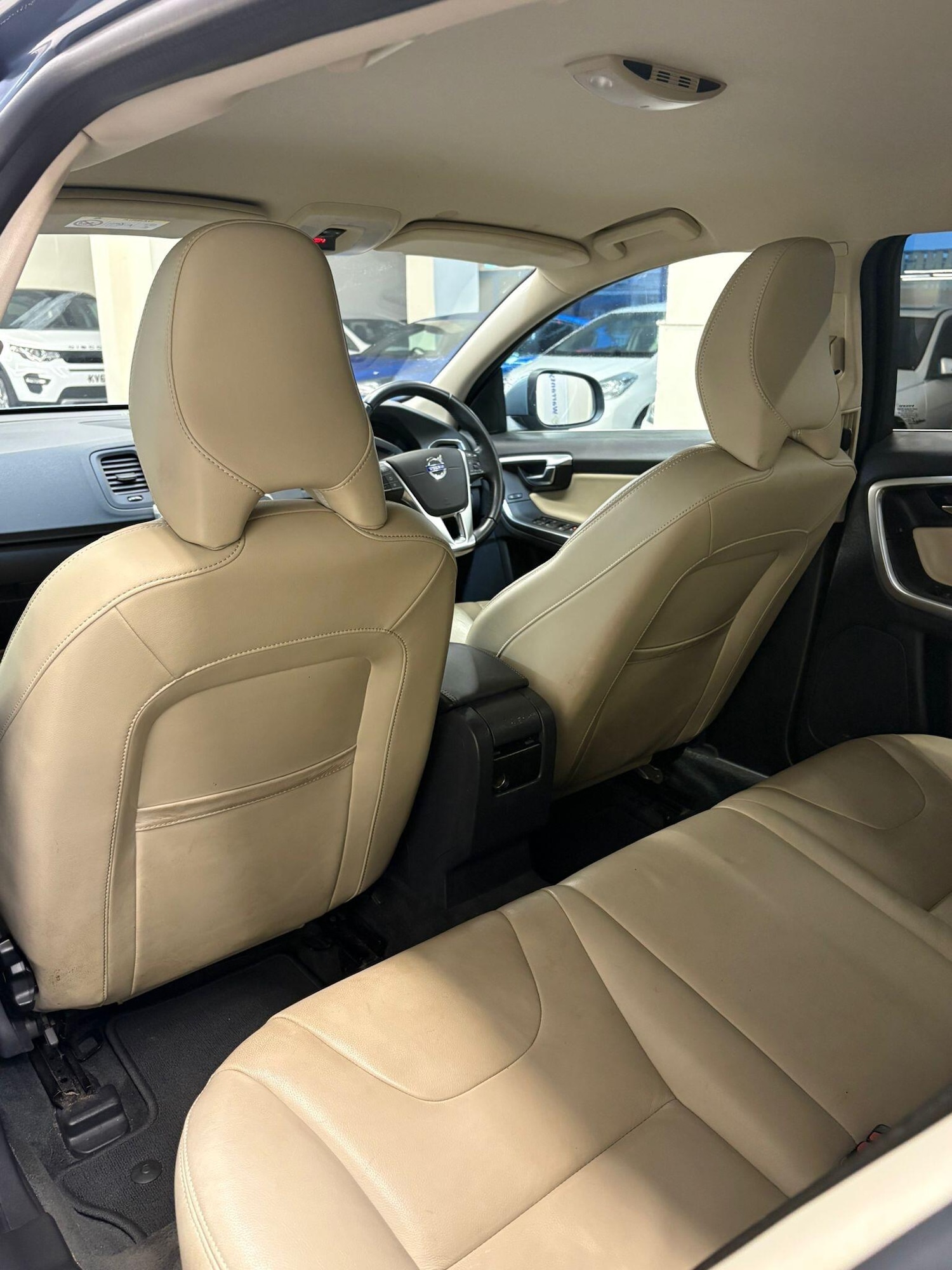 Used Volvo V60 2017 for sale - 77524945: Photo 13