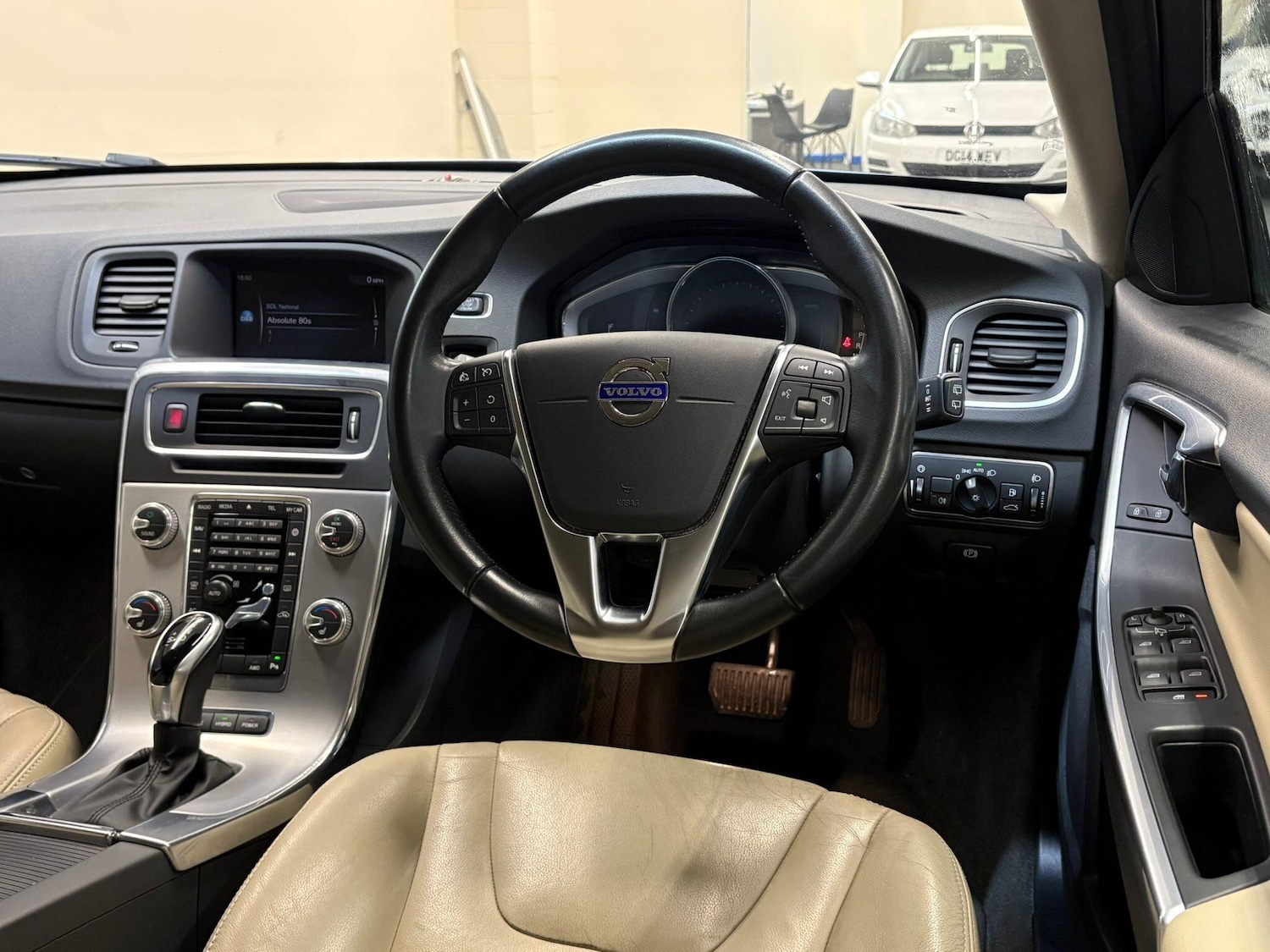 Used Volvo V60 2017 for sale - 77524945: Photo 25