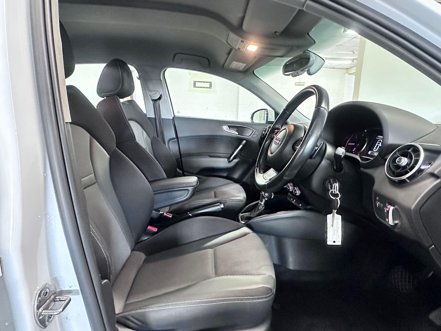 Used Audi A1 2015 for sale - 76135875: Photo 12