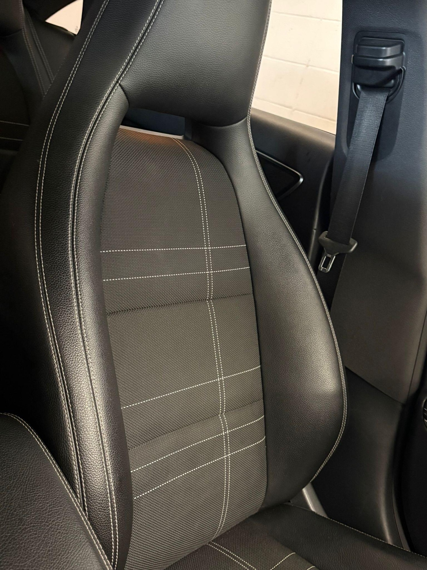 Used Mercedes-Benz CLA 2015 for sale - 76360868: Photo 25